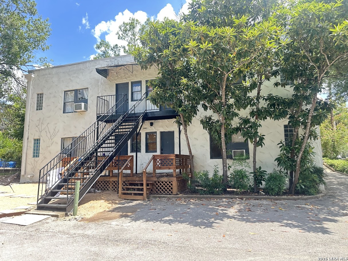 277 Post Ave
