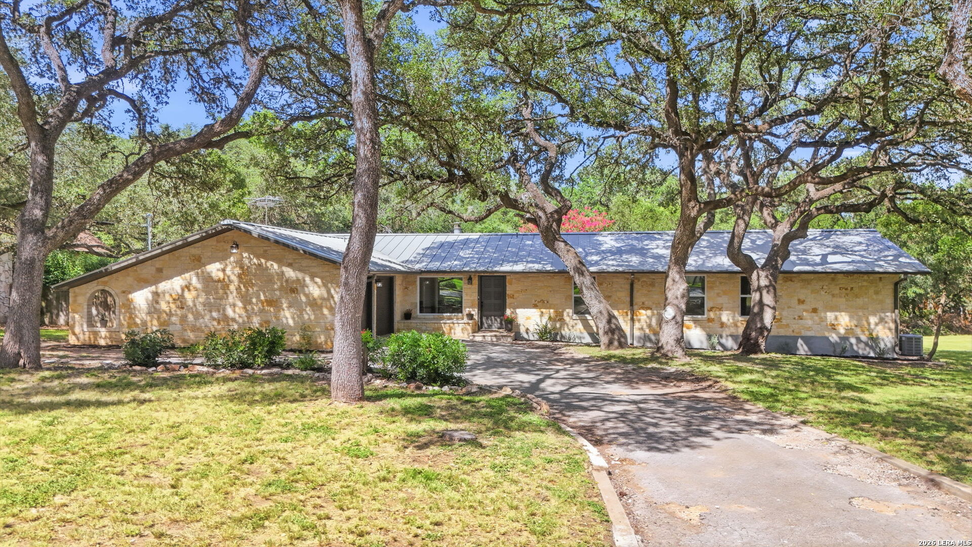 16710 Lilly Crest