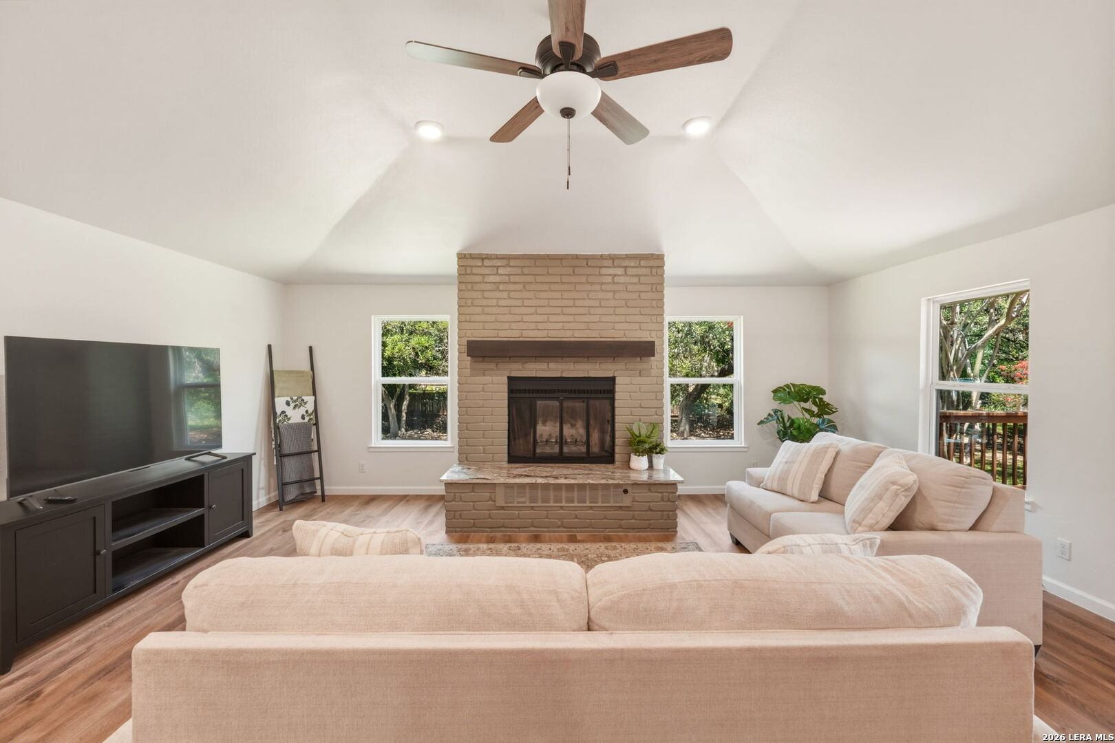 16710 Lilly Crest