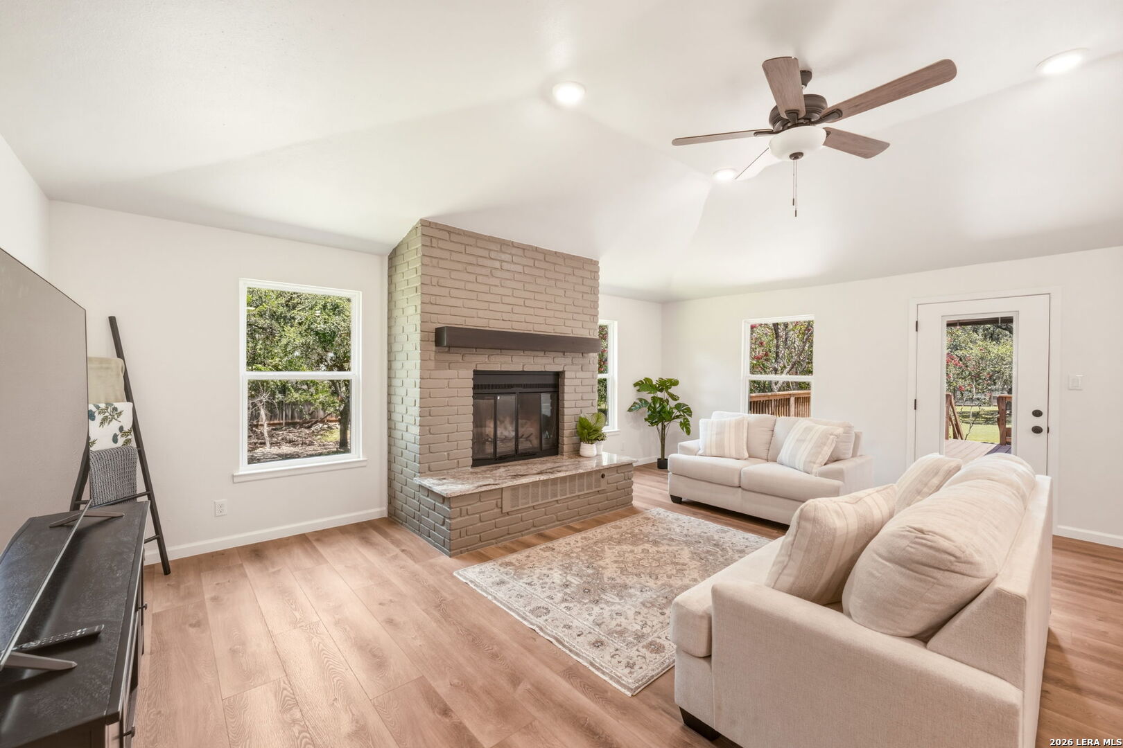 16710 Lilly Crest