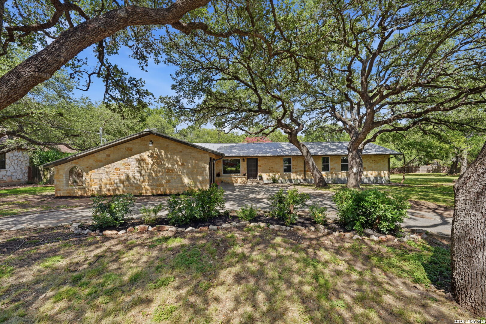 16710 Lilly Crest