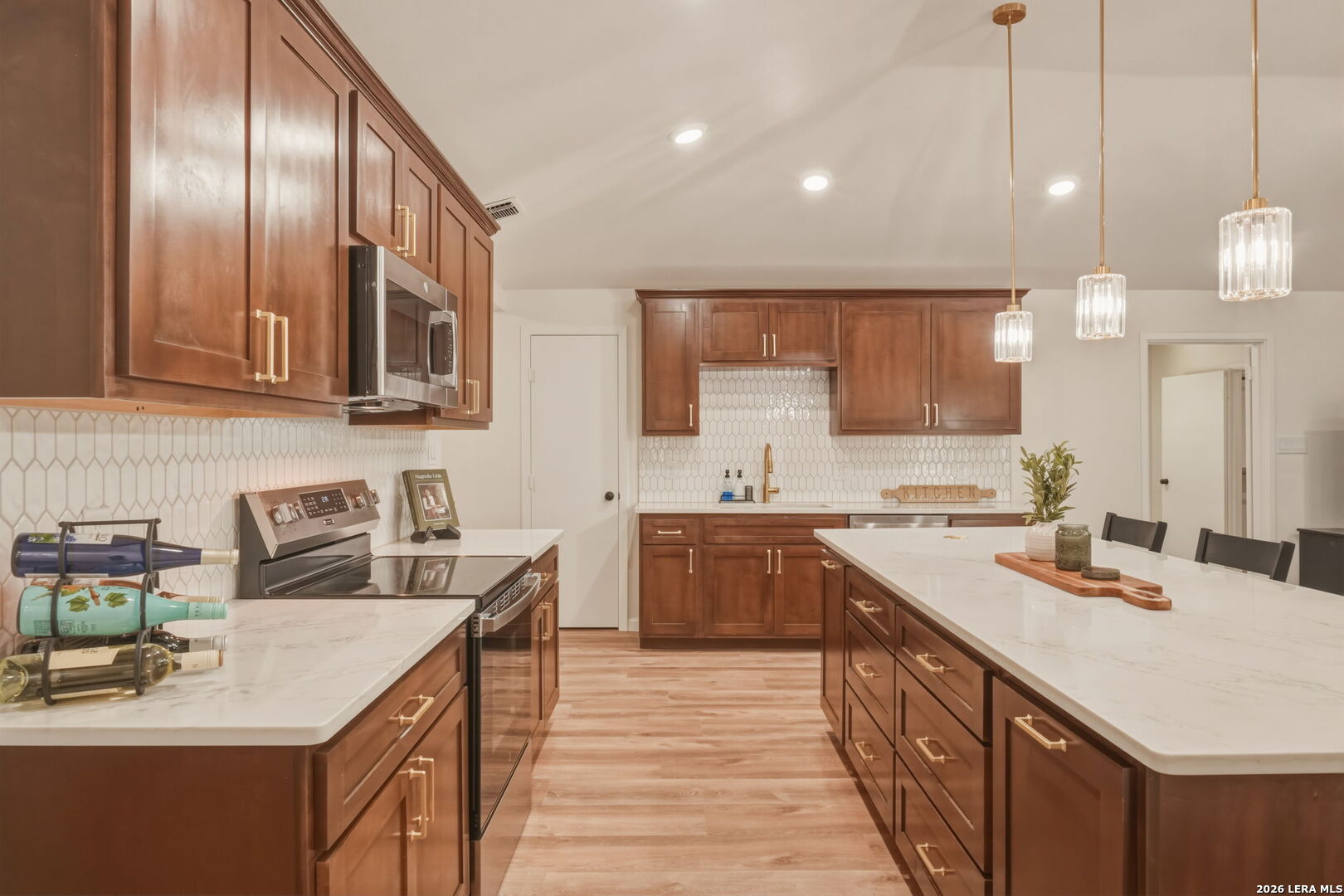 16710 Lilly Crest