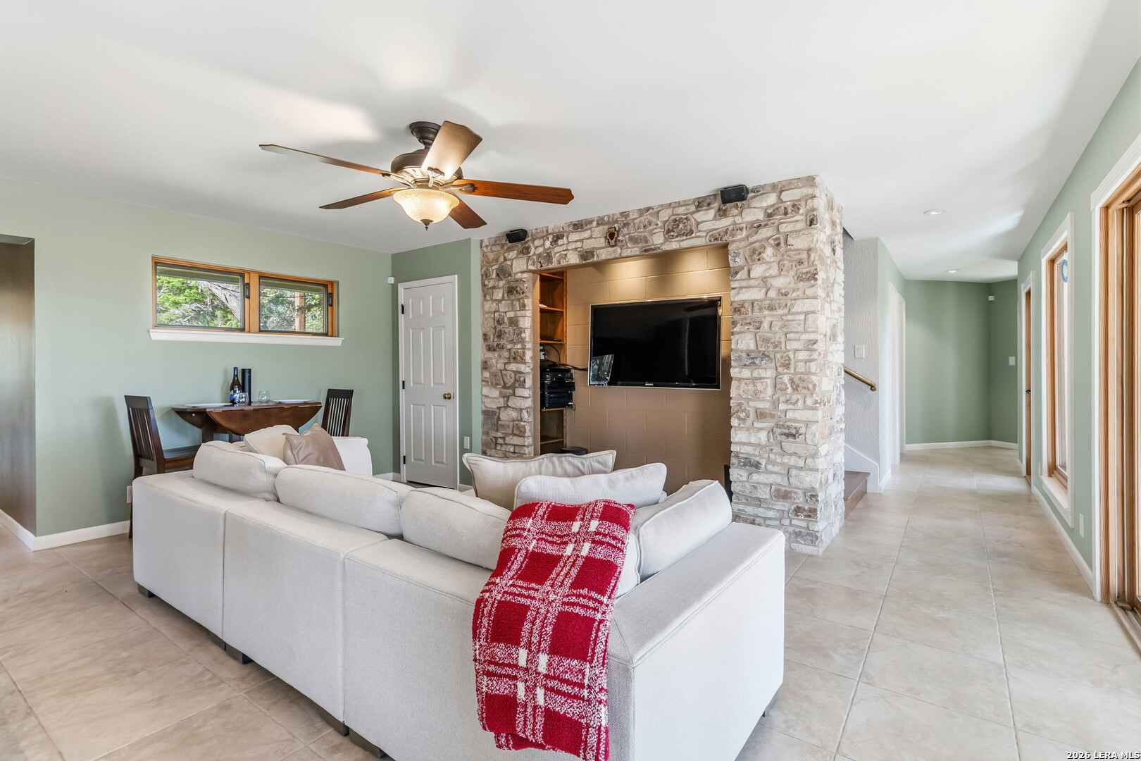 318 Remington Dr