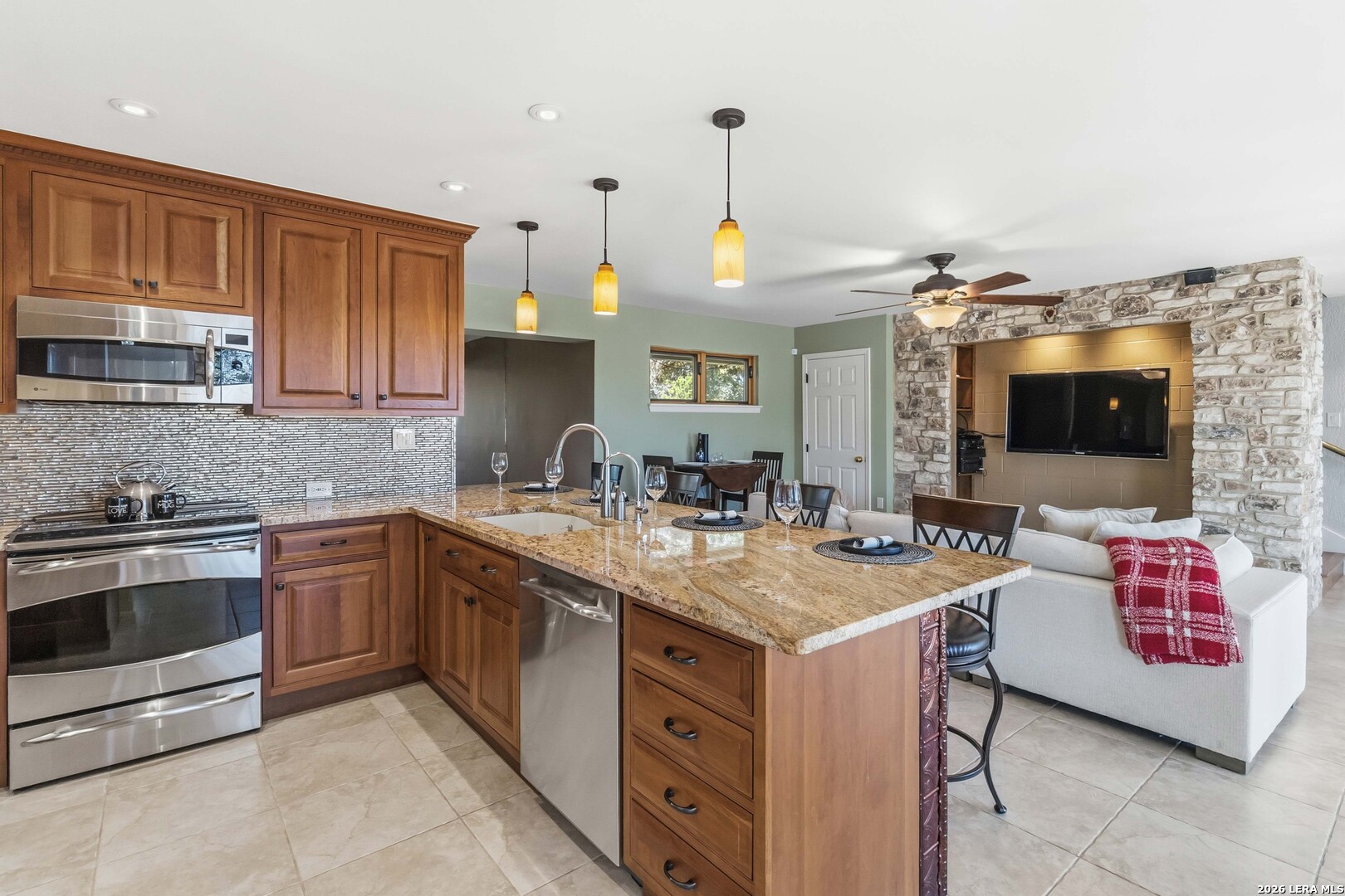 318 Remington Dr