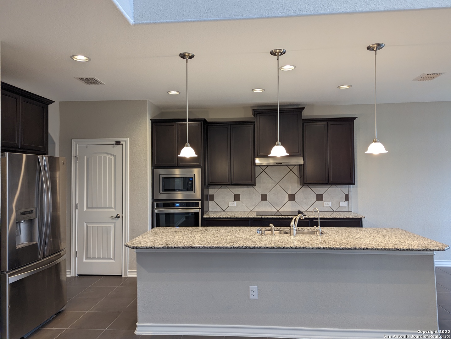 2606 PARIA CYN
