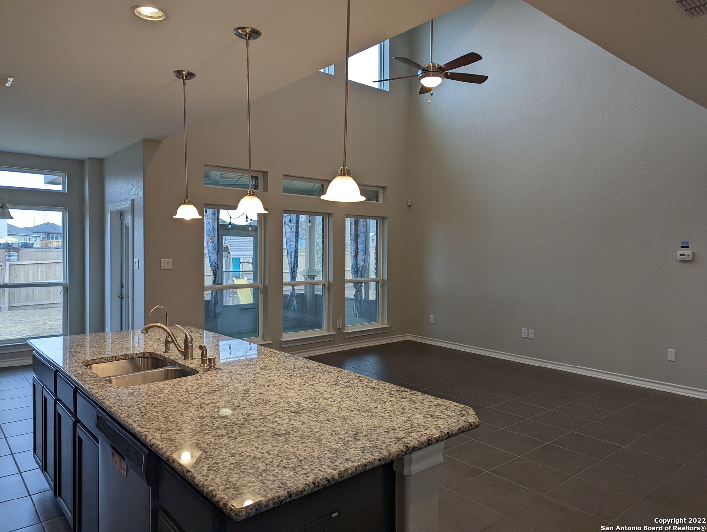2606 PARIA CYN