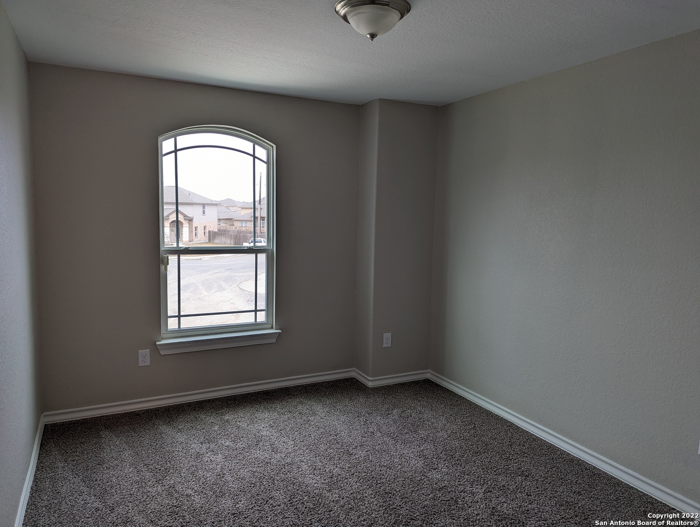 2606 PARIA CYN