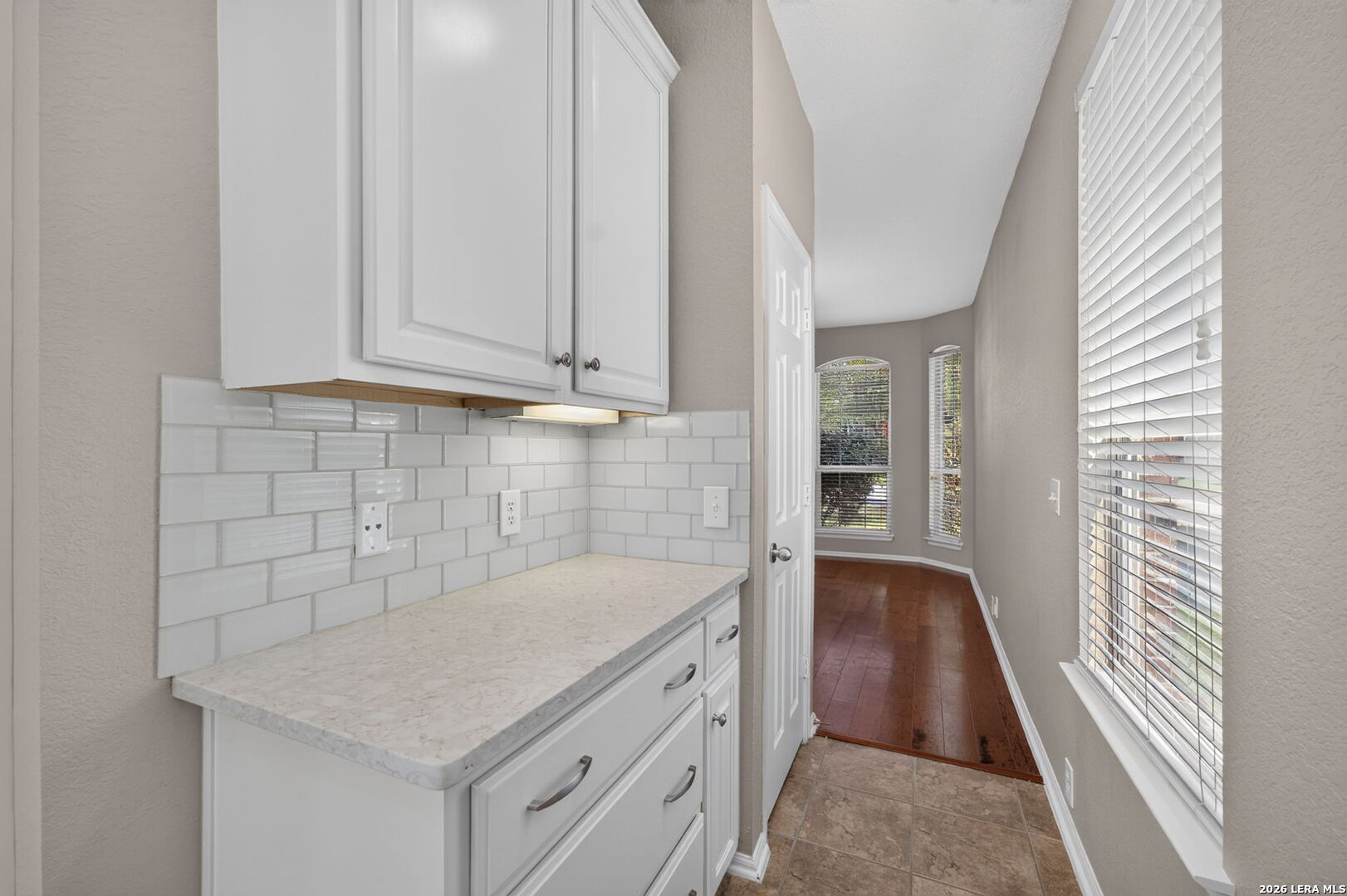4718 River Rock