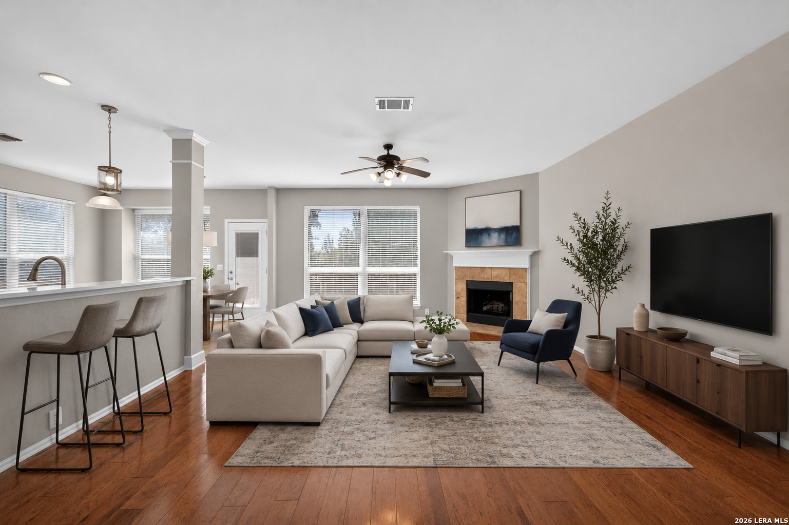 4718 River Rock