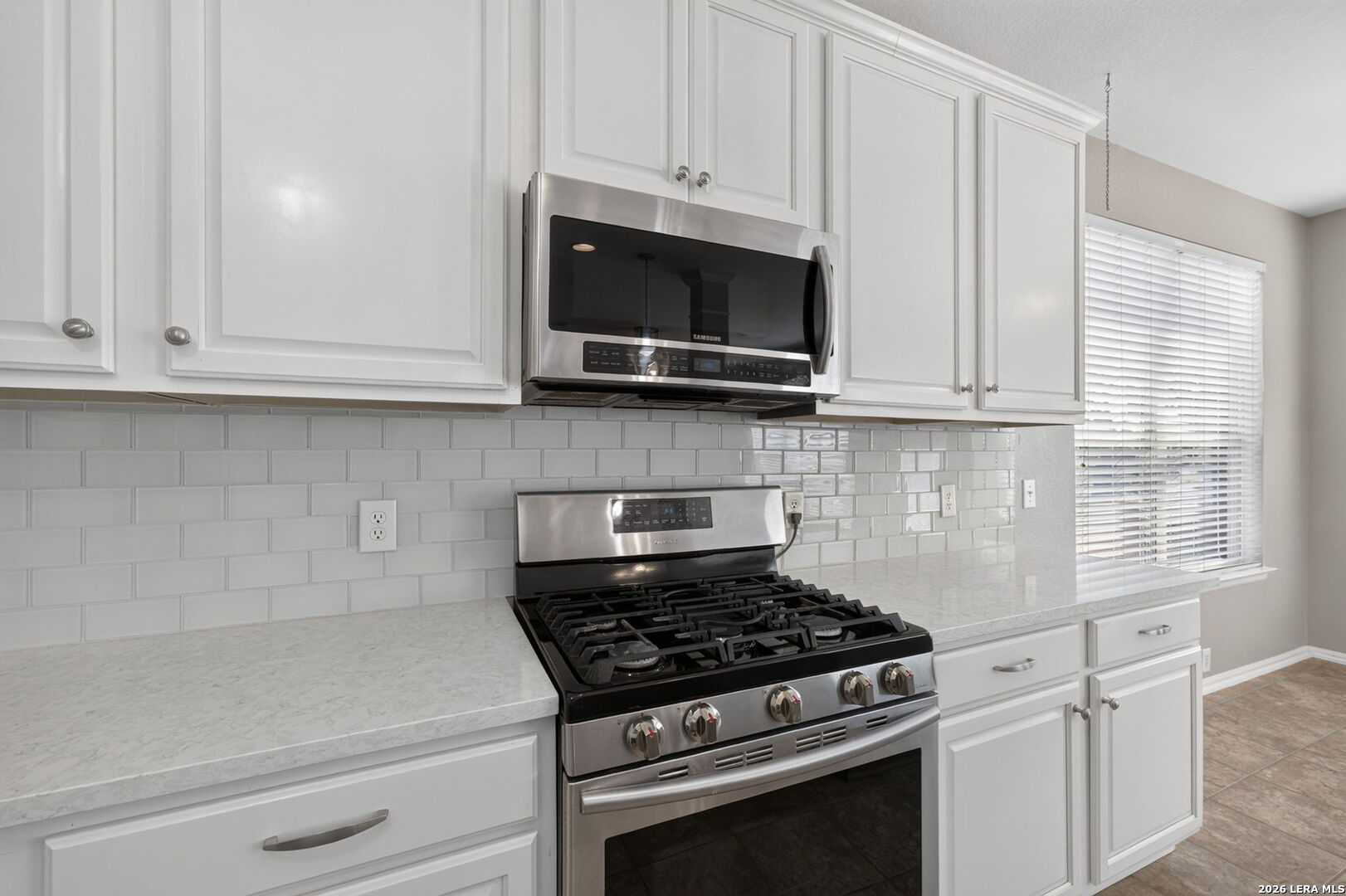 4718 River Rock