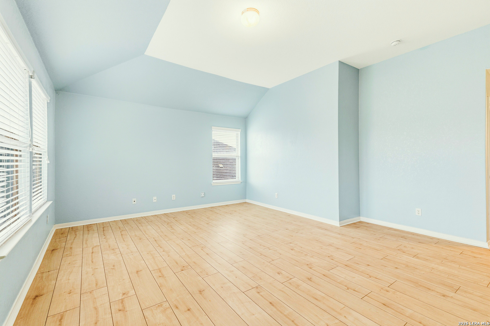 5473 CYPRESS PT