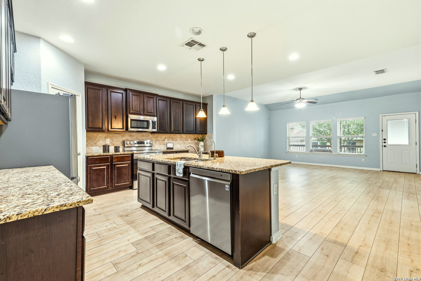5473 CYPRESS PT