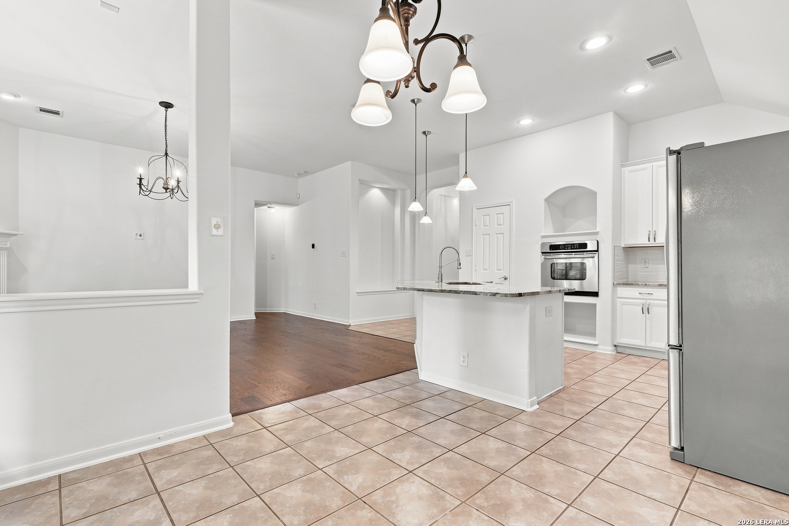 1222 Stetson
