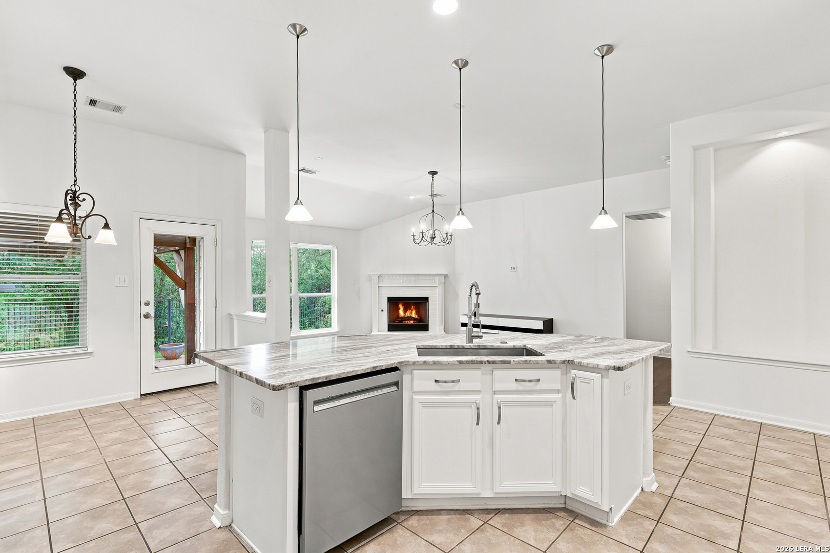 1222 Stetson