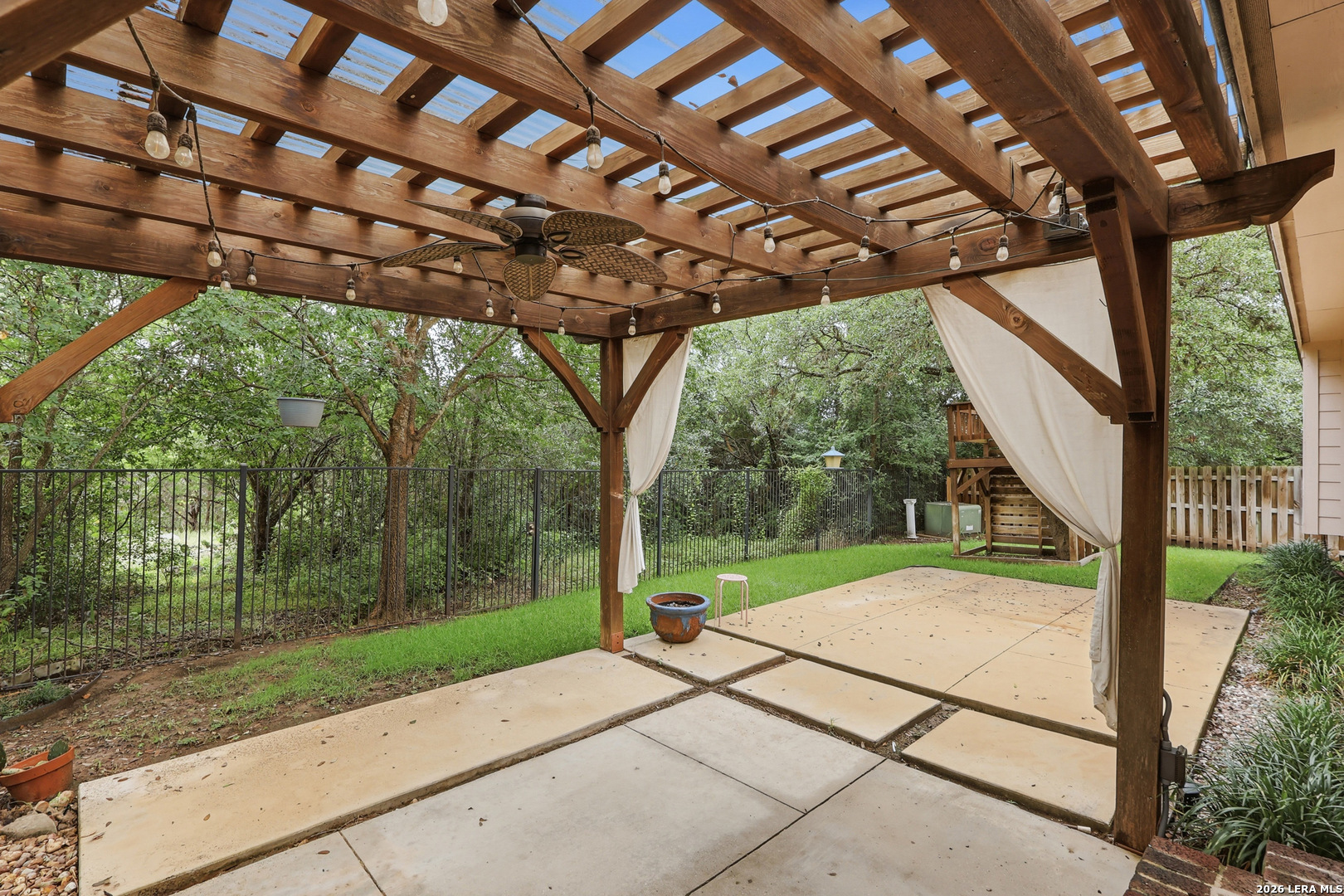 1222 Stetson