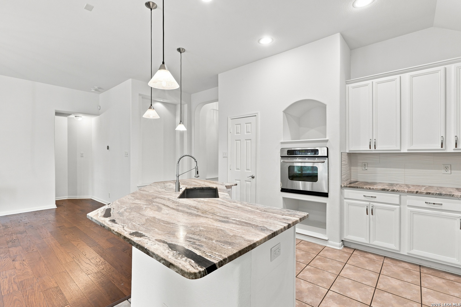 1222 Stetson
