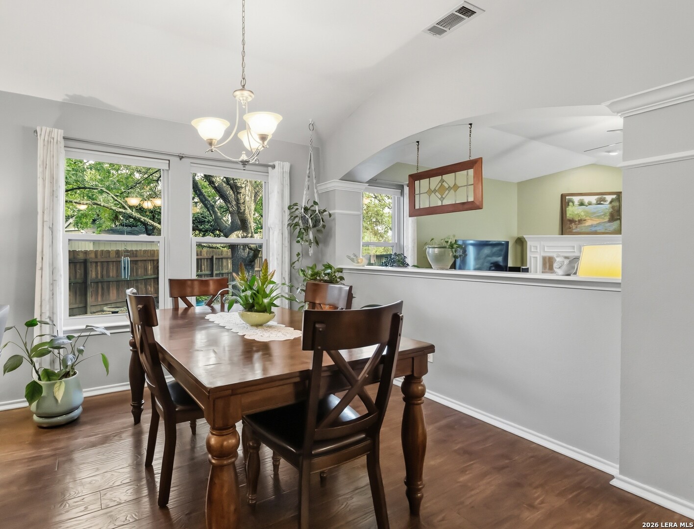 7426 Carriage Bay