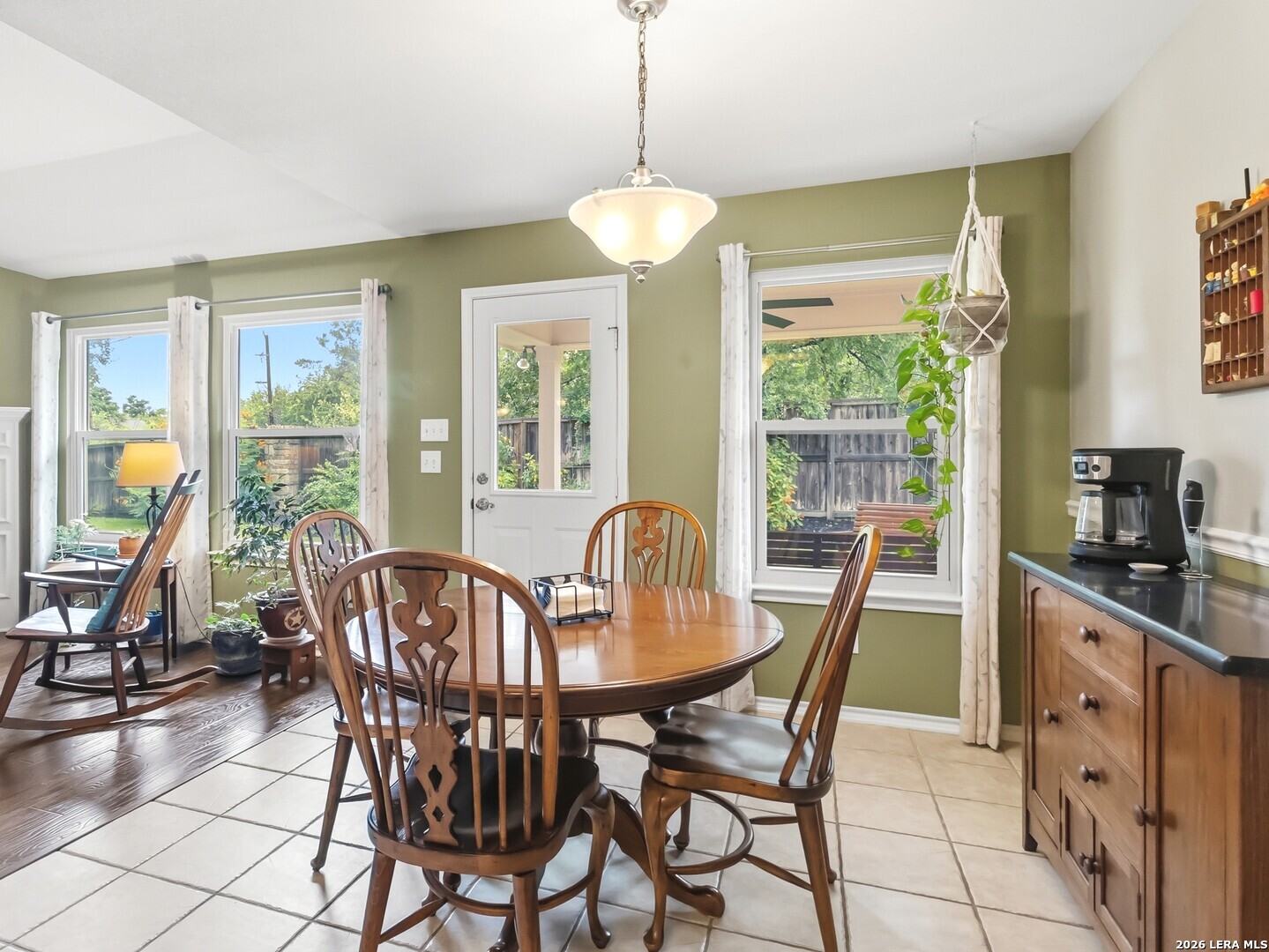 7426 Carriage Bay