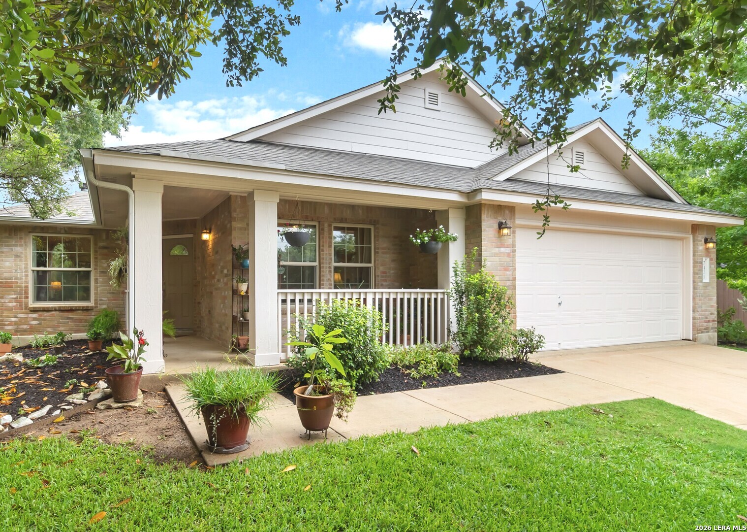 7426 Carriage Bay