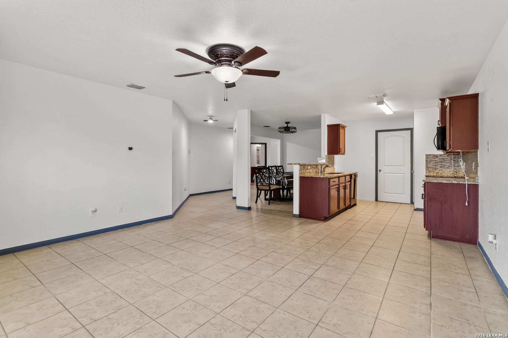 12207 Claiborne