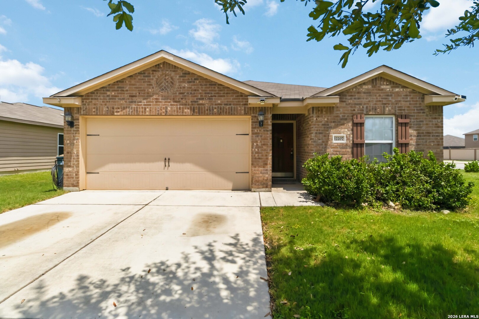 12207 Claiborne