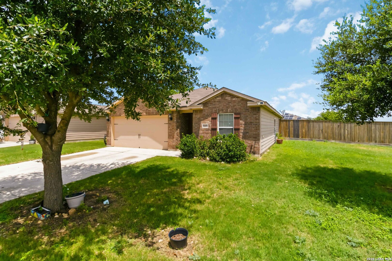 12207 Claiborne