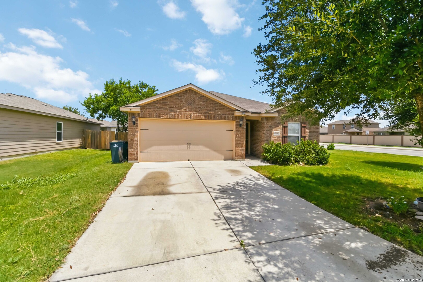 12207 Claiborne