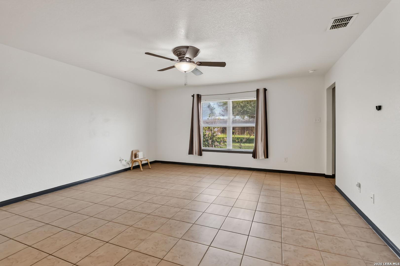 12207 Claiborne