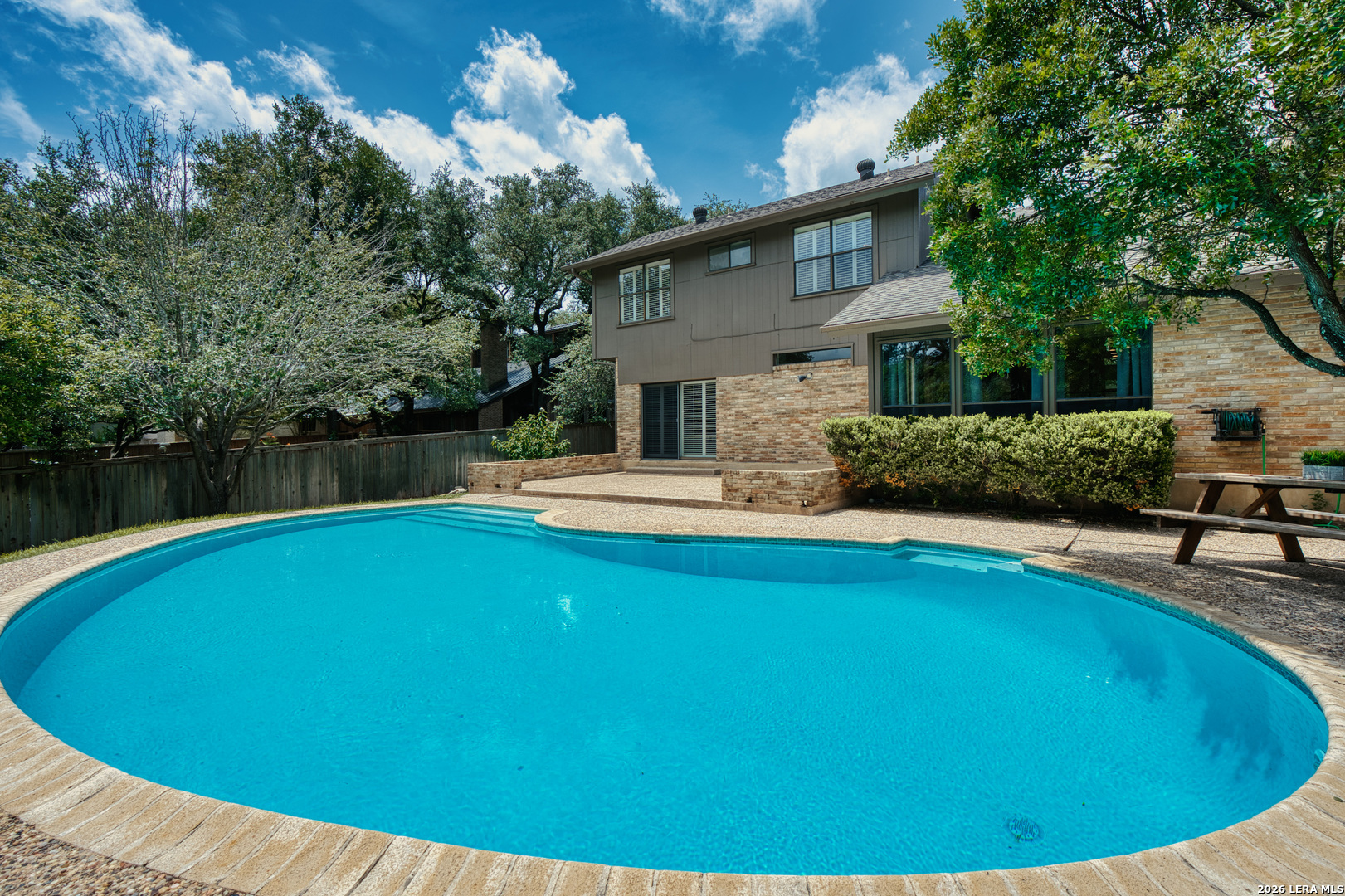 13207 N HUNTERS CIR