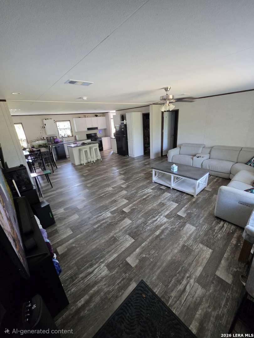 24283 US HIGHWAY 281 S