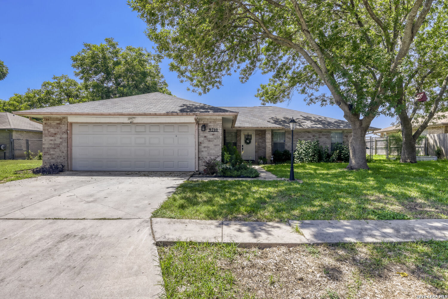 9210 SHADOW LAWN CIR