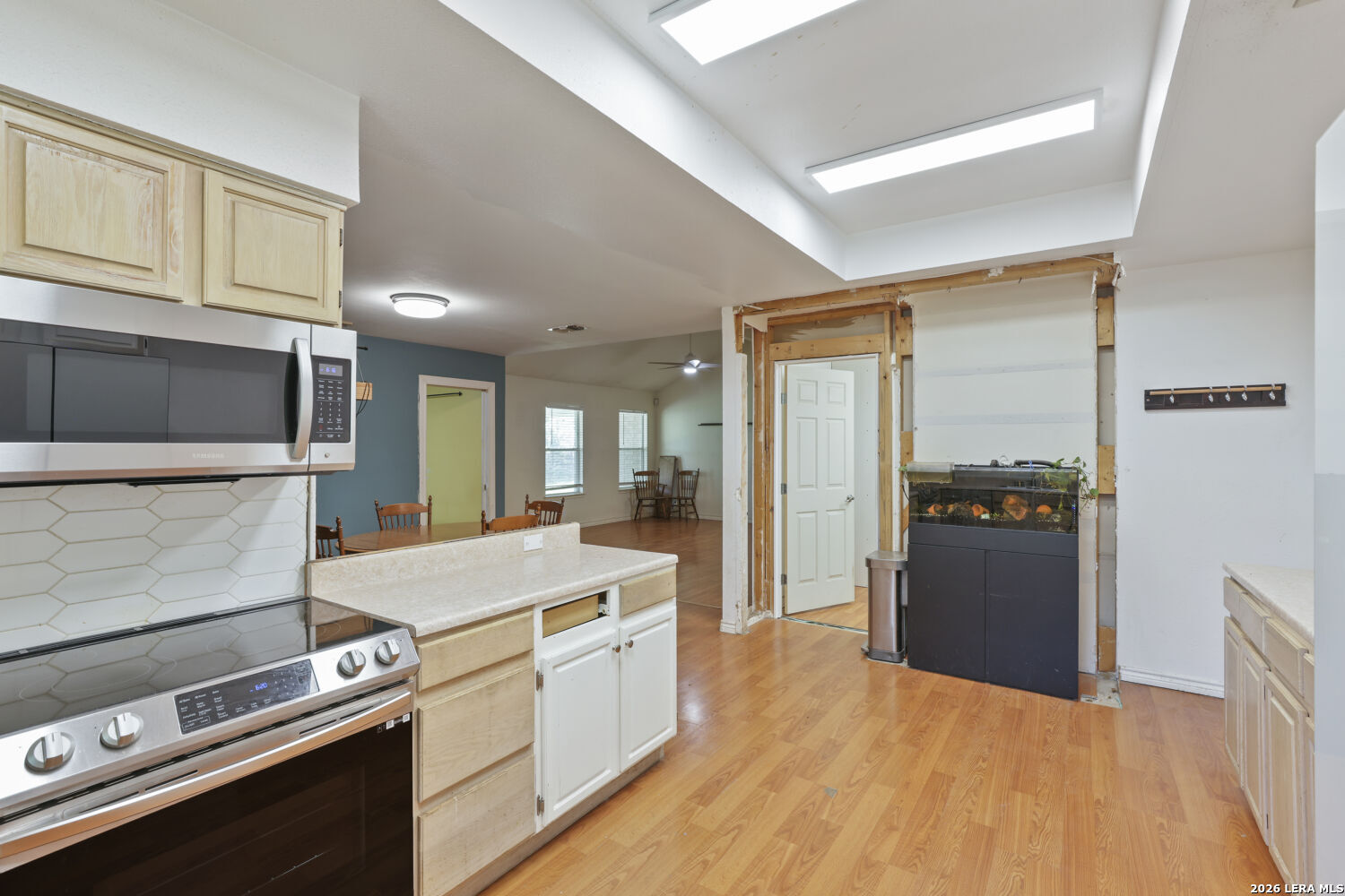 9210 SHADOW LAWN CIR