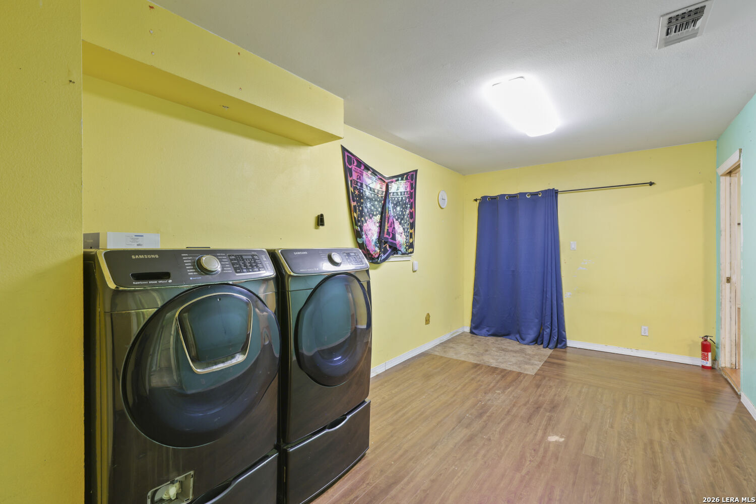 9210 SHADOW LAWN CIR