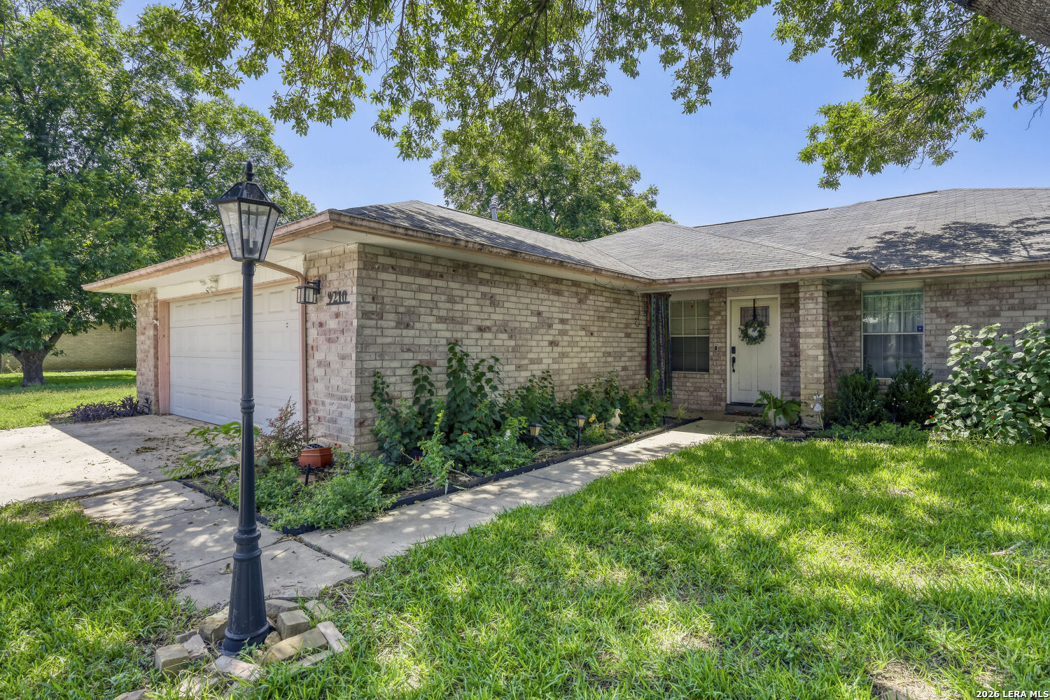 9210 SHADOW LAWN CIR