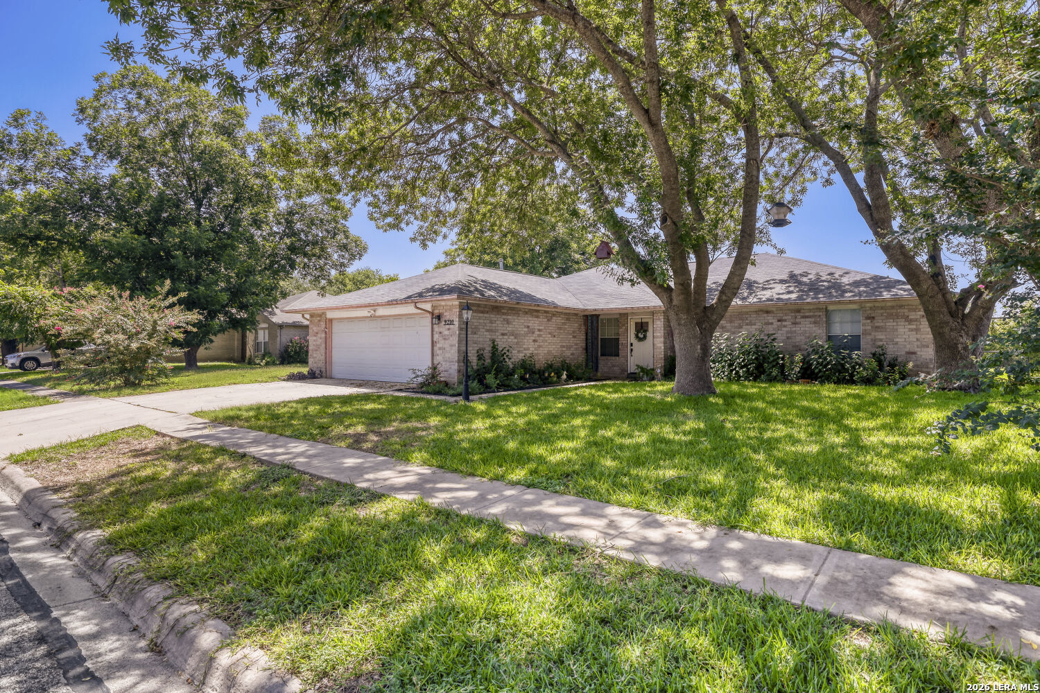 9210 SHADOW LAWN CIR