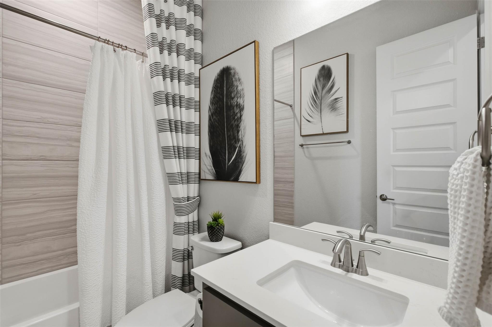 7009 Empresa DR