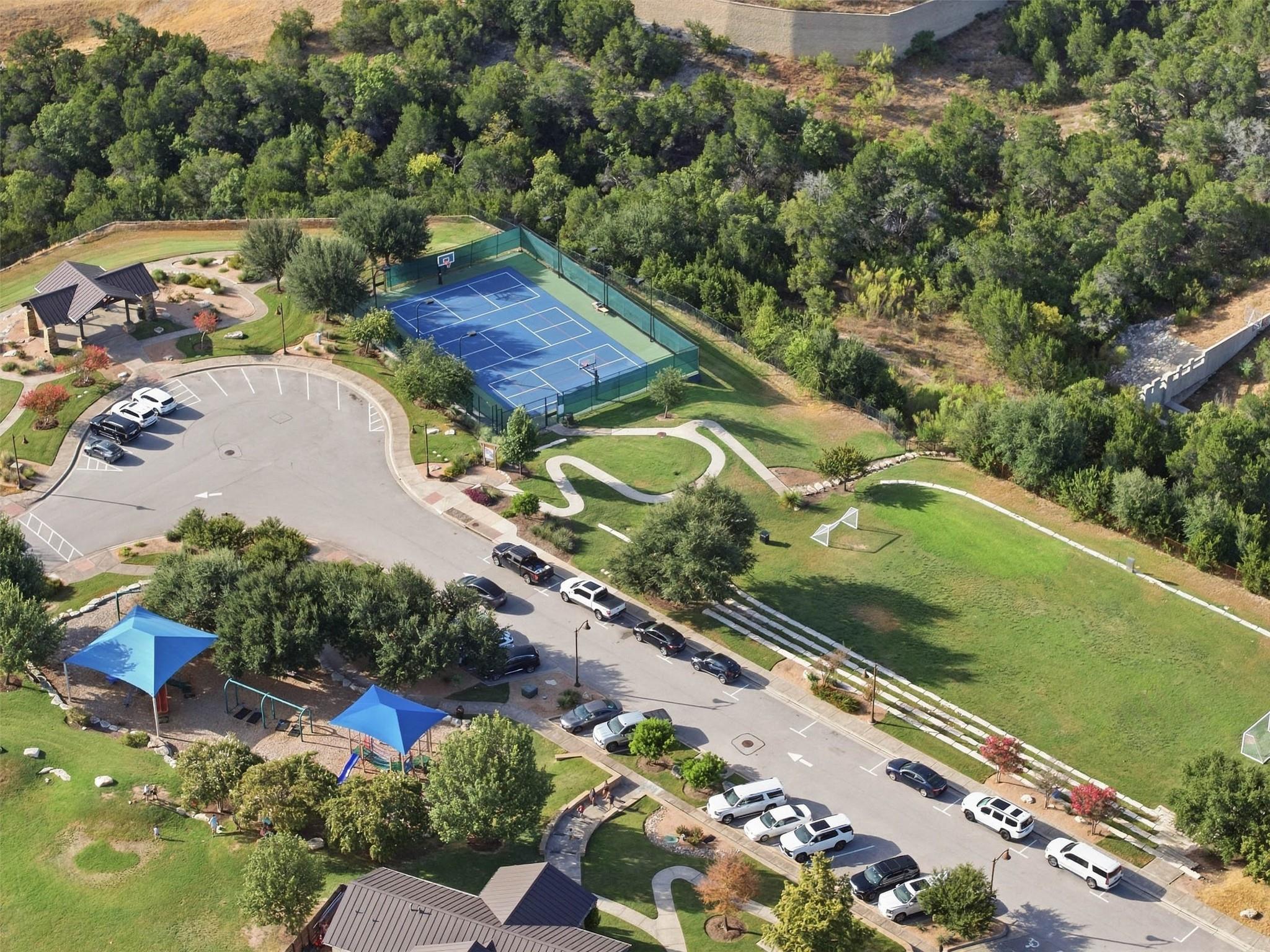 7009 Empresa DR