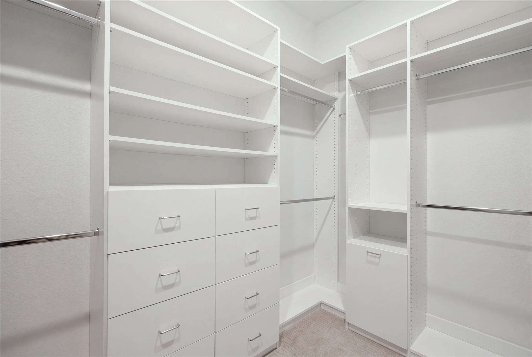 7009 Empresa DR