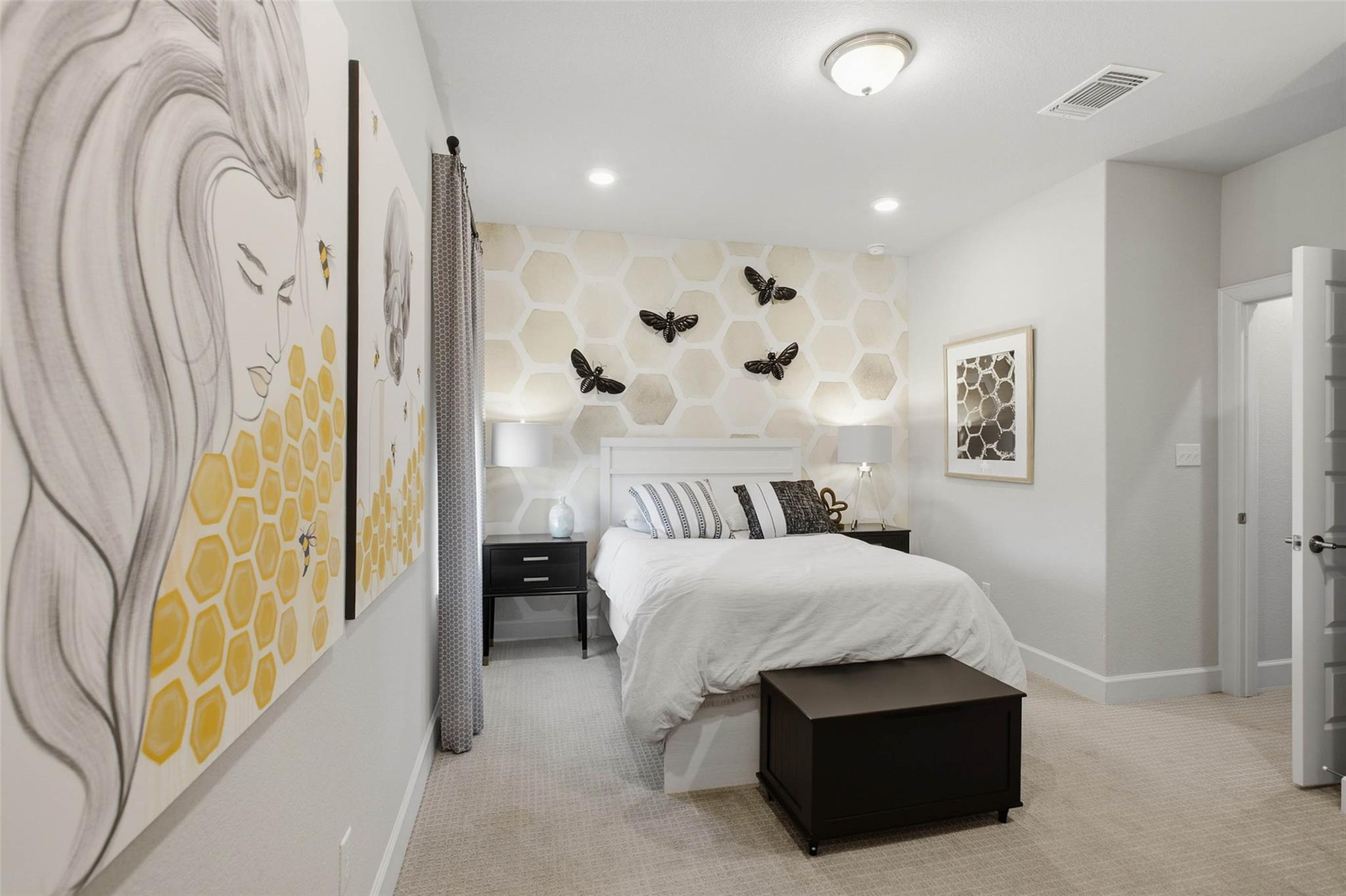 7009 Empresa DR