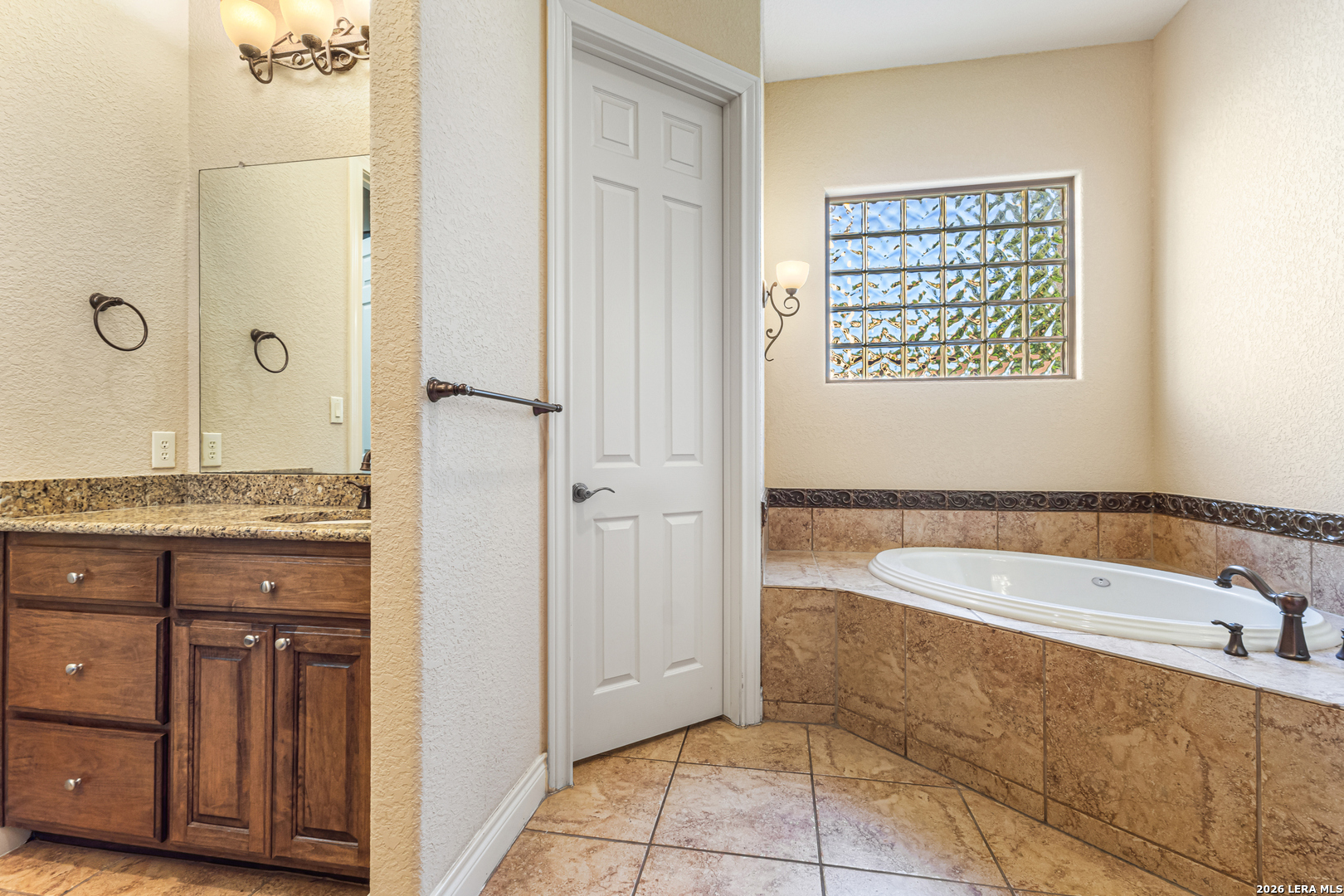25022 ESTANCIA CIR