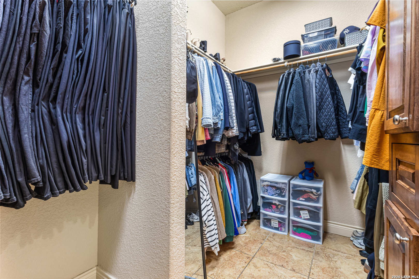 25022 ESTANCIA CIR