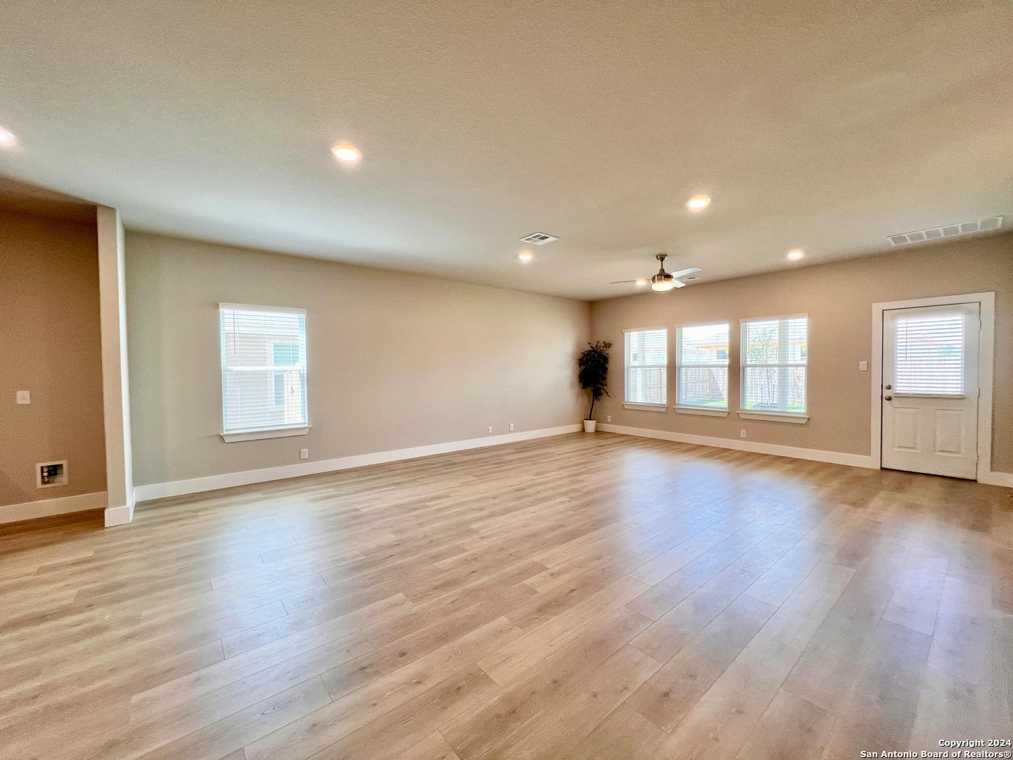 20929 RINDLE LN
