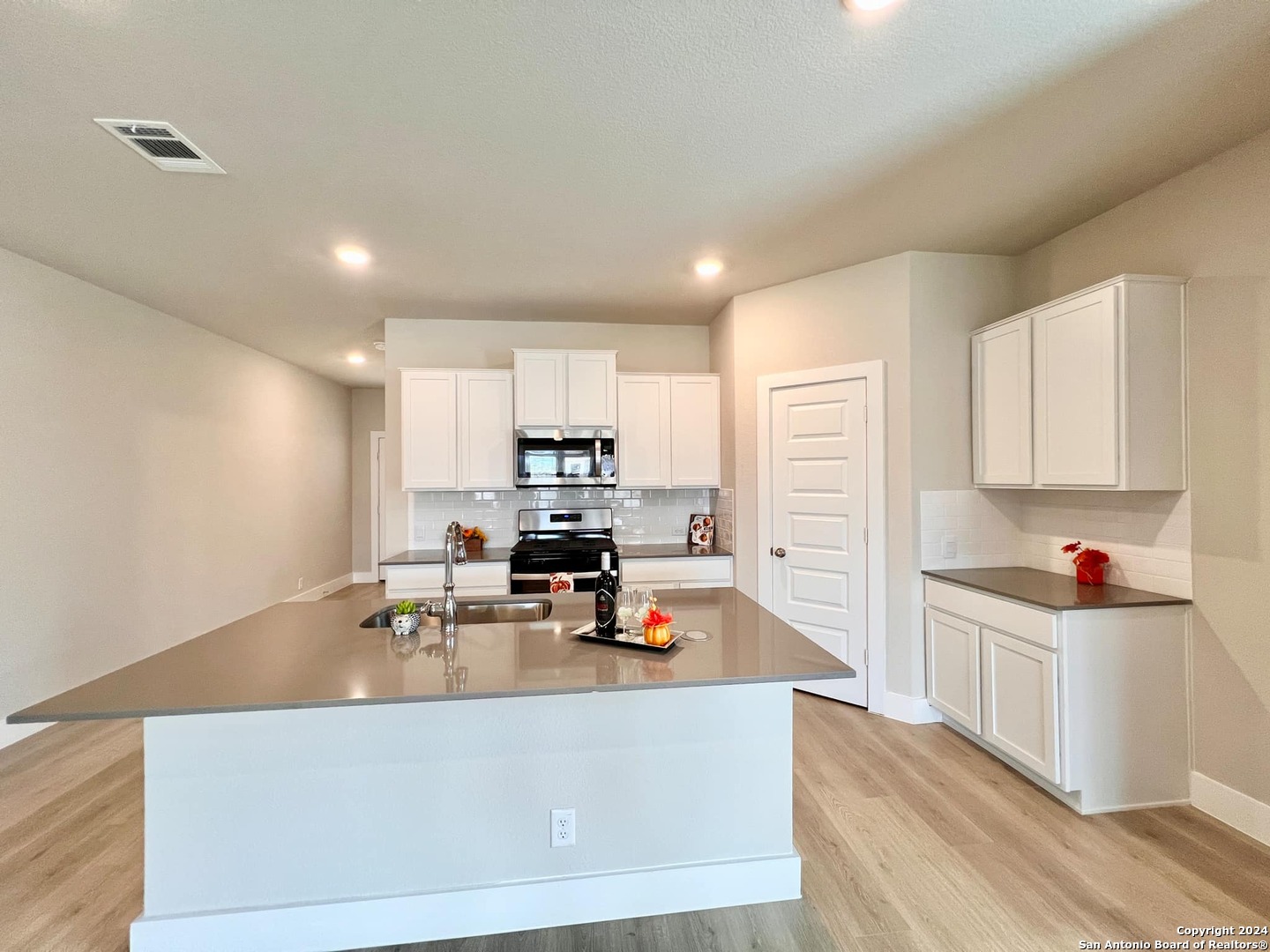 20929 RINDLE LN