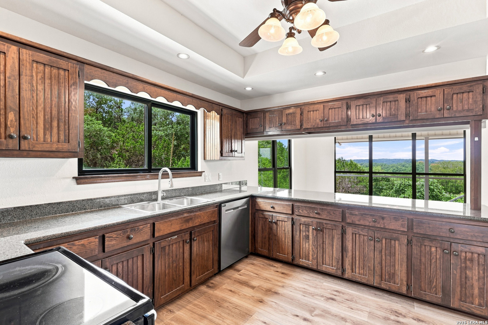 28225 ROYAL ASCOT DR