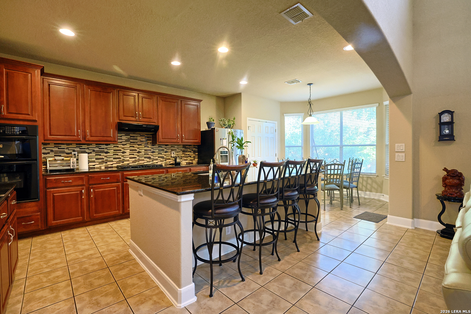 3422 Pinnacle Dr