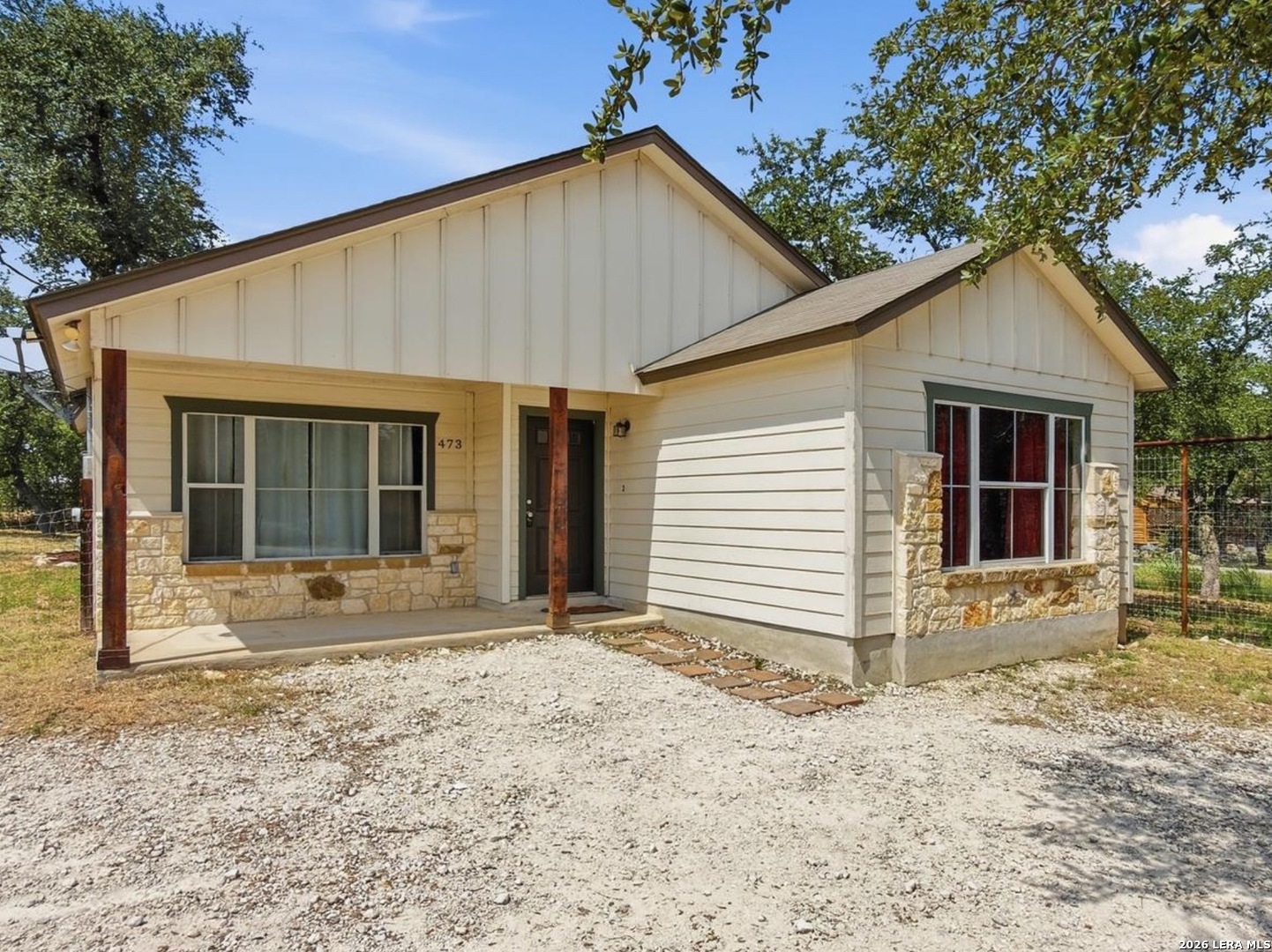 473 HIGH DR