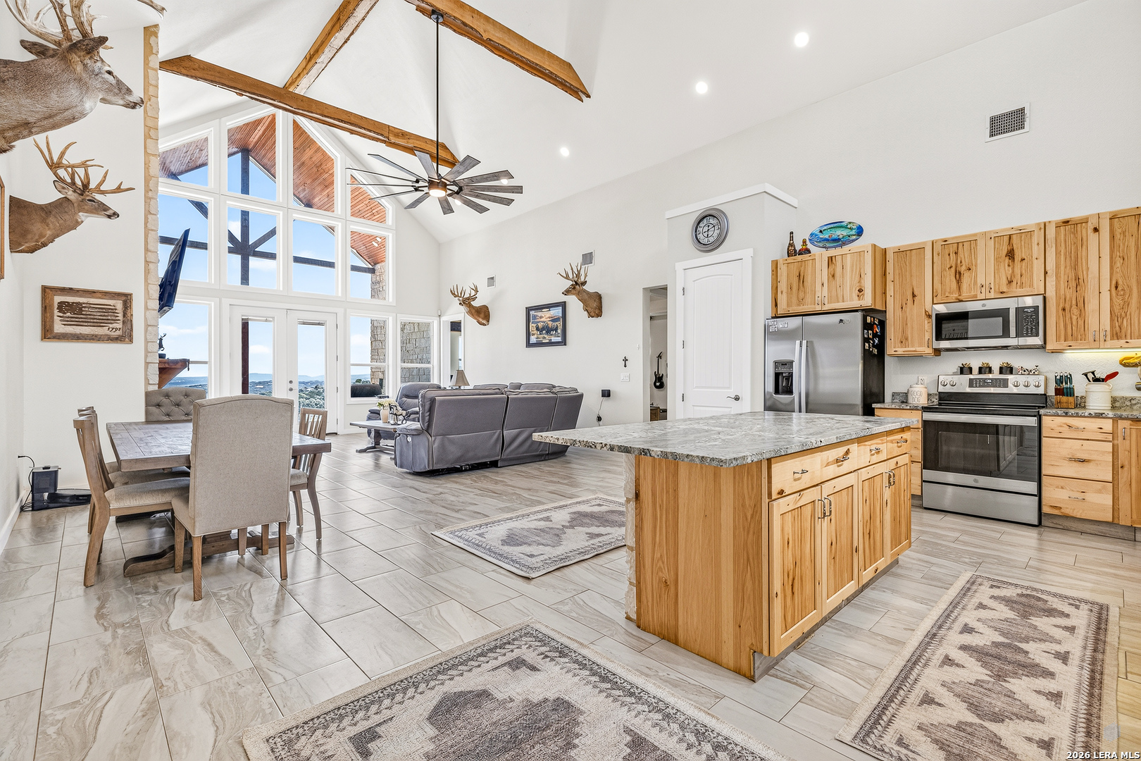 348 WHITE OAK DR