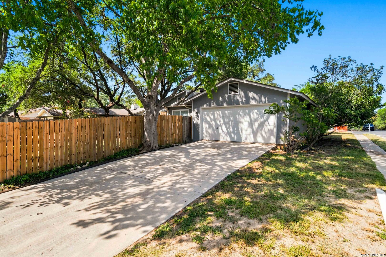 13603 Forest Walk