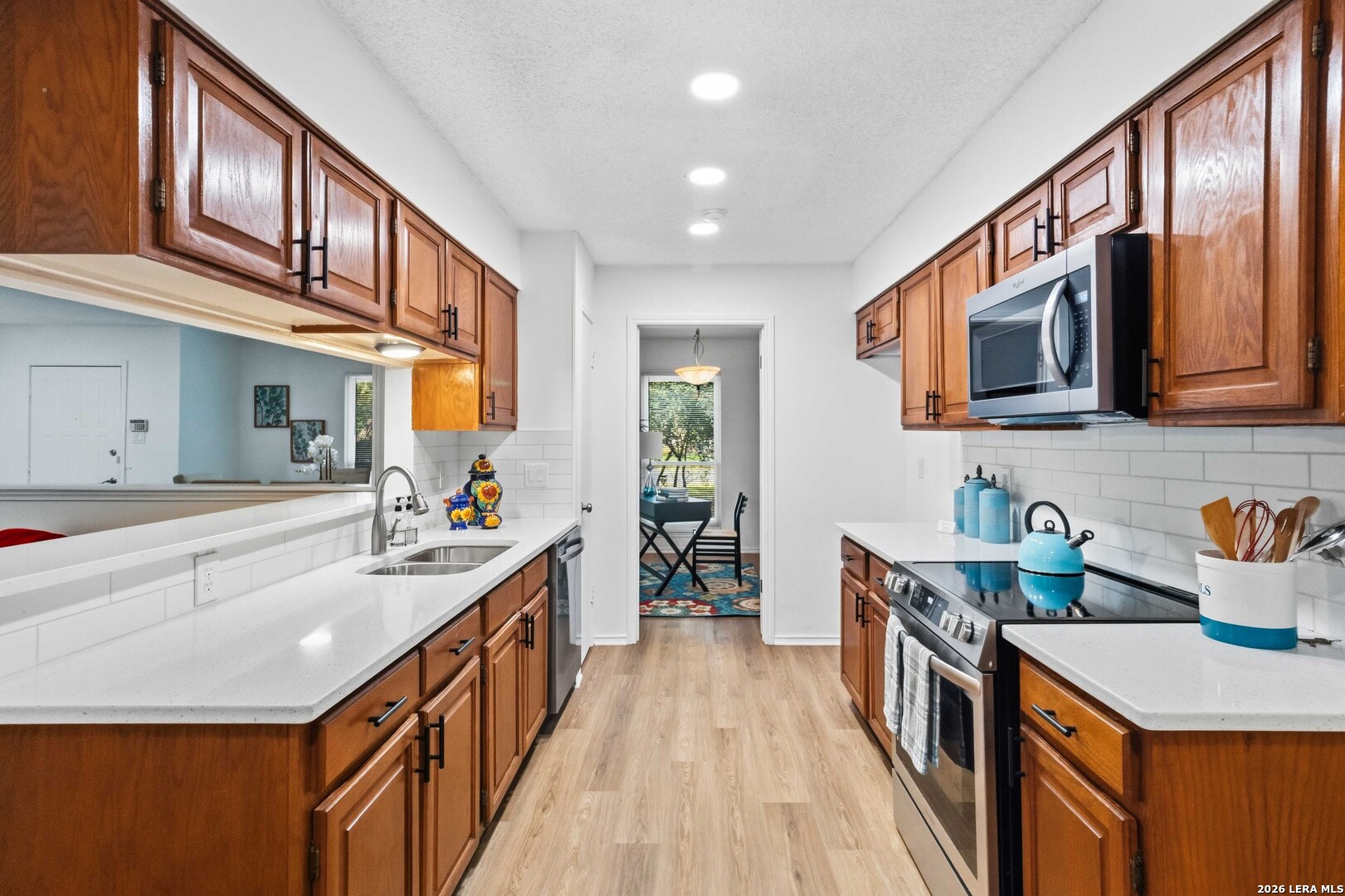 13603 Forest Walk