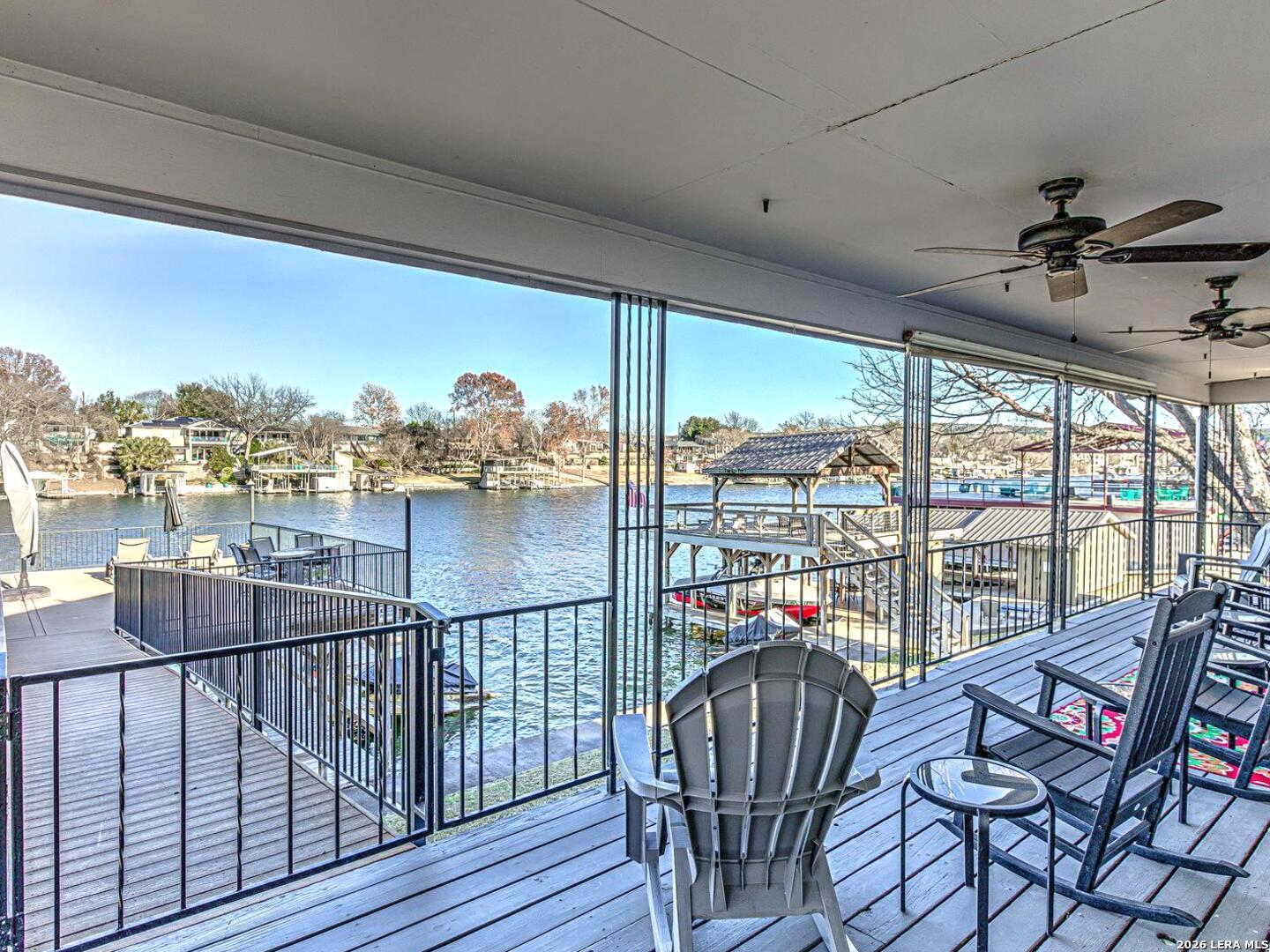 208 Riverside Dr